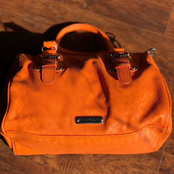 ❌SOLD❌Steve Madden Mini Duffel - Picture 8 of 8